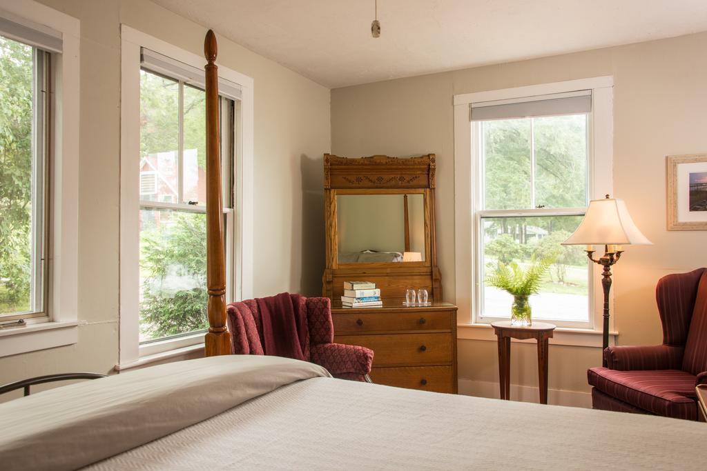 Sanbornton Lake House At Ferry Point الغرفة الصورة